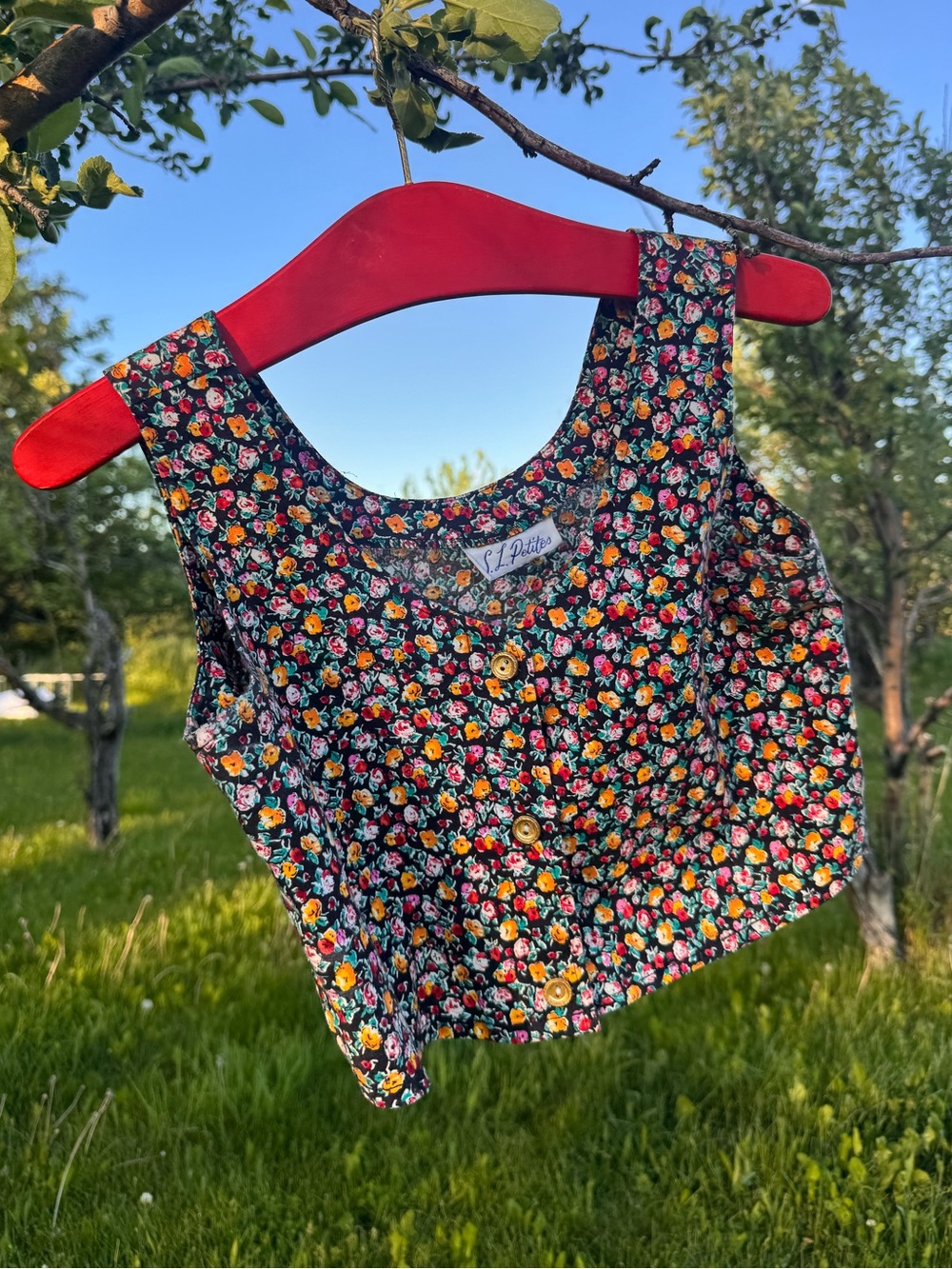 Vintage 90s floral crop vest